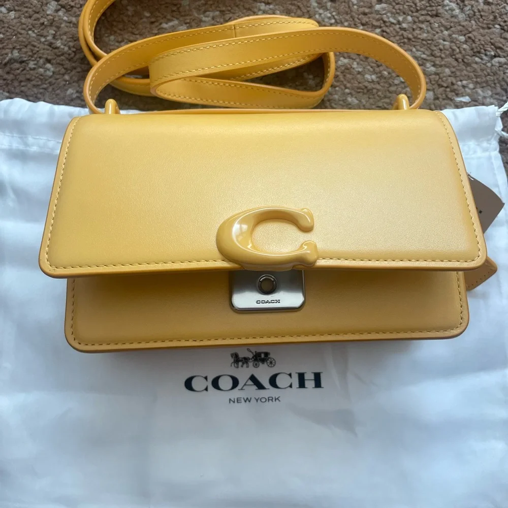 Coach Bandit Crossbody - Picture 2 of 11